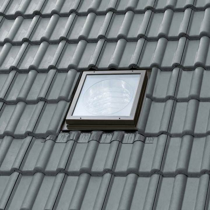 VELUX Tageslicht-Spot mit starrem Rohr u. 2 Kniegelenken, Länge 170 cm inkl. BFX u. BBX-TLR0K10SD0L1M