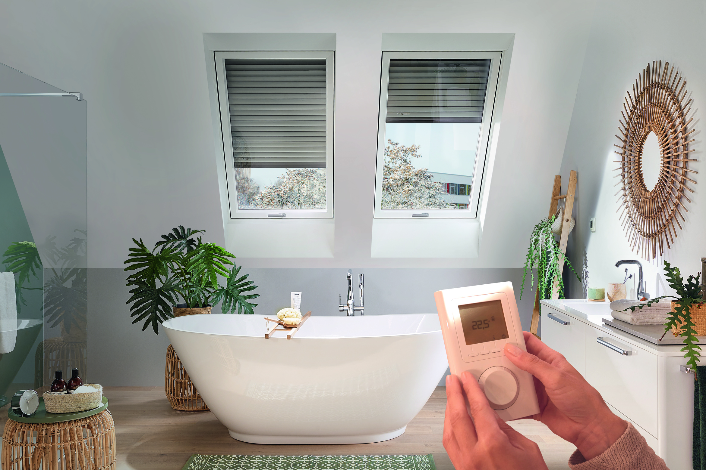 Roto Designo Heat Klapp-Schwingfenster R8 Kunststoff R89H 065/118 K200 Uw-Wert: 0,99 Baden, Dekoration für Zuhause, Badewanne, Wanne, Innenarchitektur